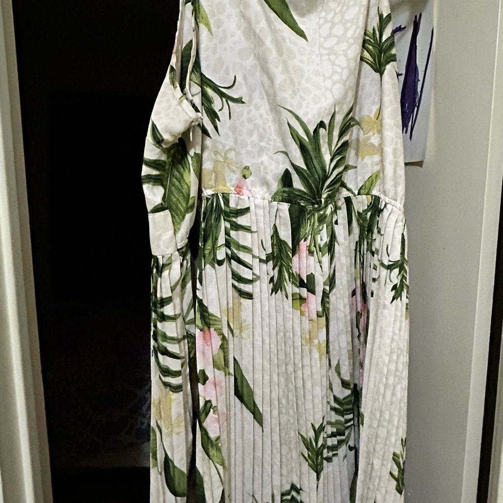 Mlle Gabrielle White and Green Maxi Dress - Picture 2 of 2